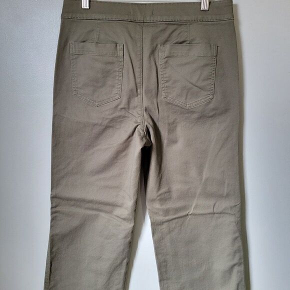 EUC LOFT MARISA ARMY GREEN BUTTON ACCENT STRIAGHT LEG PANTS SIZE 4 / SMALL - Picture 8 of 14